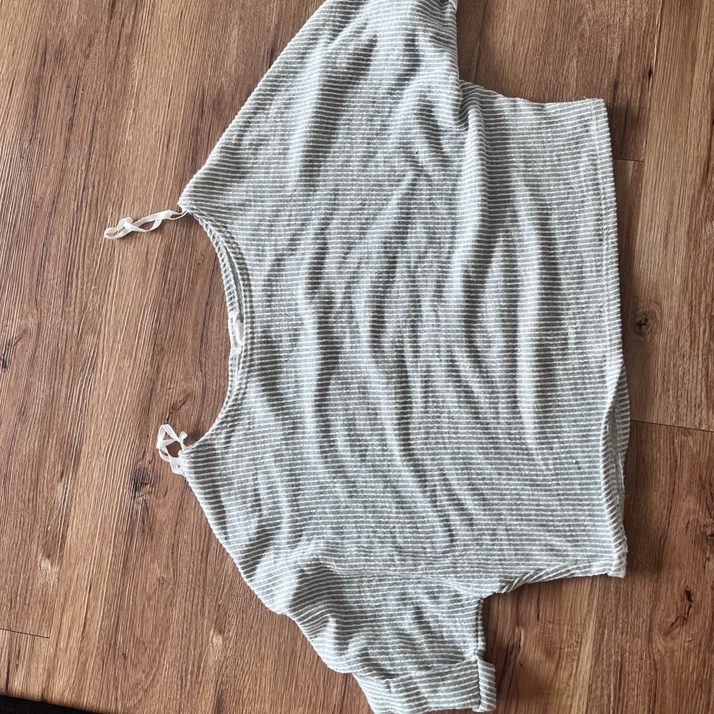 Caution to the wind work top